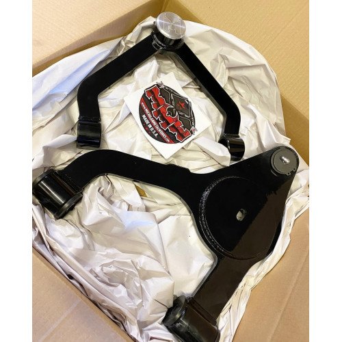 97-04 Dodge Dakota Control Arm Set